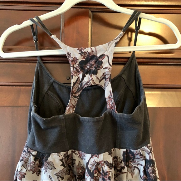 ❣️2 for $15❣️ Hurley casual empire-waist tank top. Small - Picture 3 of 6